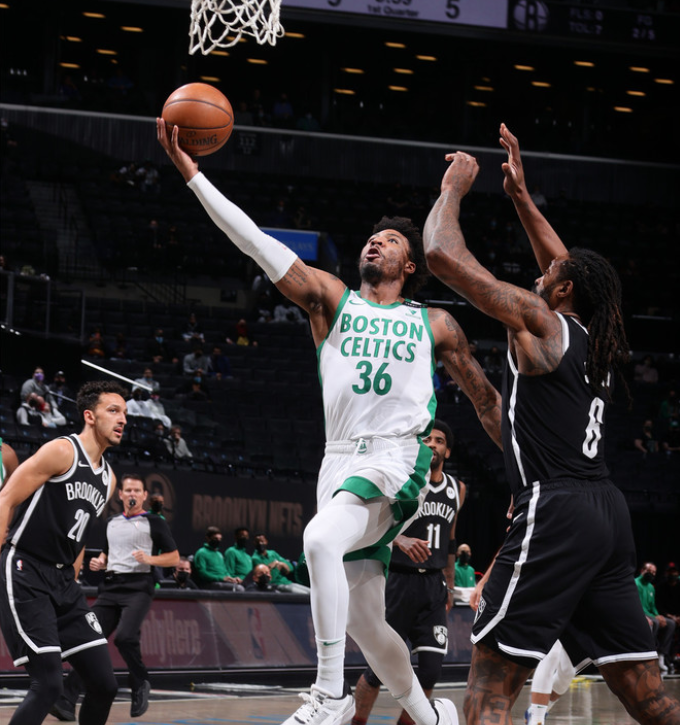 科维托娃在篮网比赛中败北,关键助攻引发热议!(科维托娃个人资料) 科维托娃在篮网比赛中败北,关键助攻引发热议!(科维托娃个人资料)