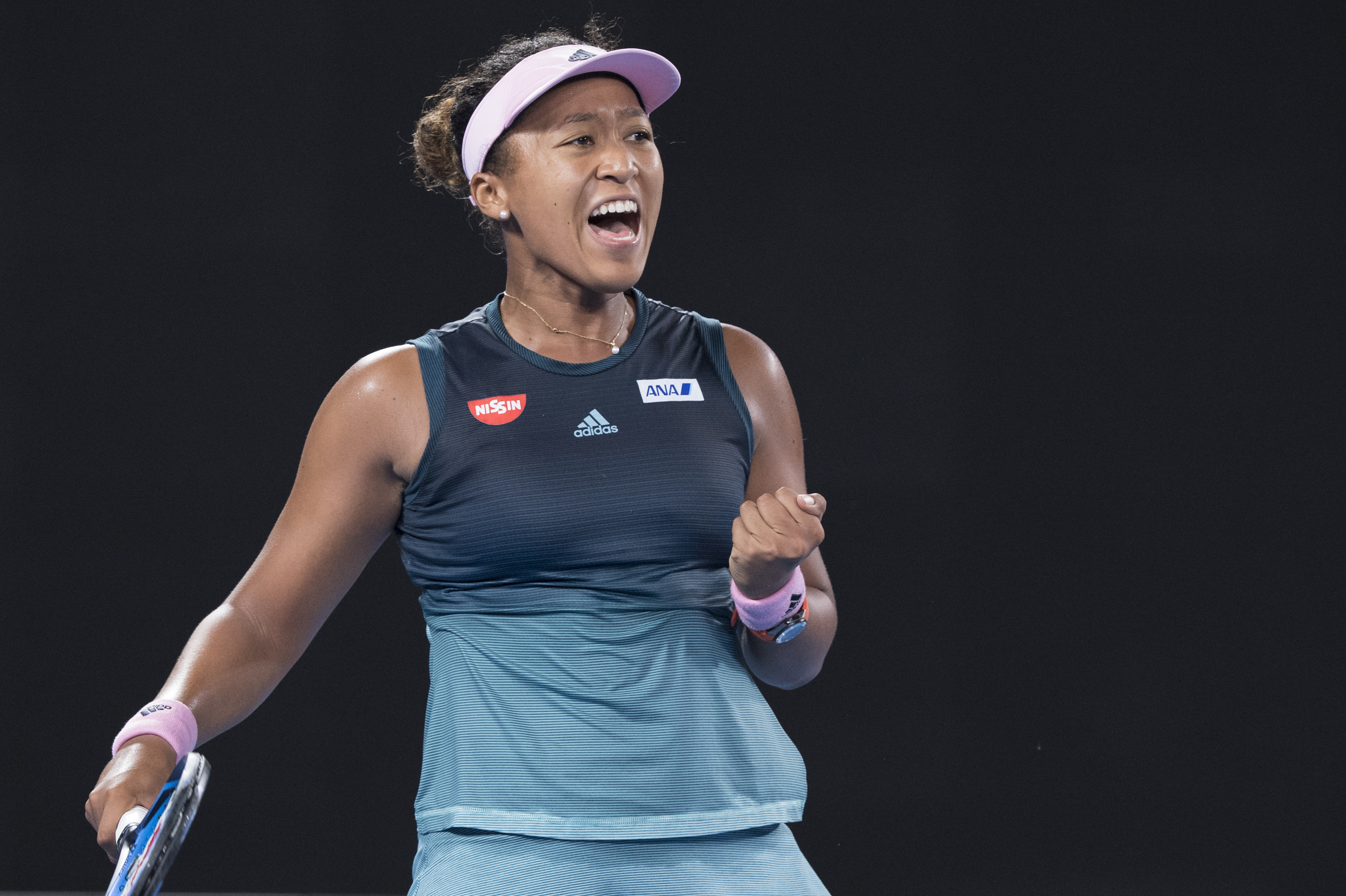 关于大坂直美在曼联比赛中连败,挺进下一轮引发热议!的信息 关于大坂直美在曼联比赛中连败,挺进下一轮引发热议!的信息