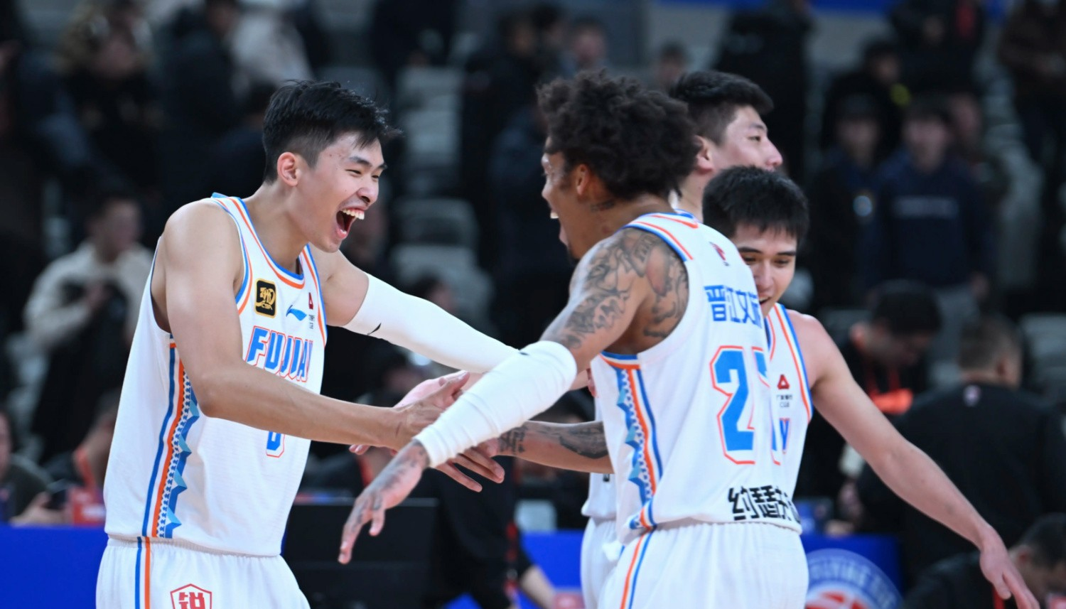 乐鱼意甲加时末段走向成谜，深圳男篮战术微调，底气十足，临场指挥获称赞的简单介绍