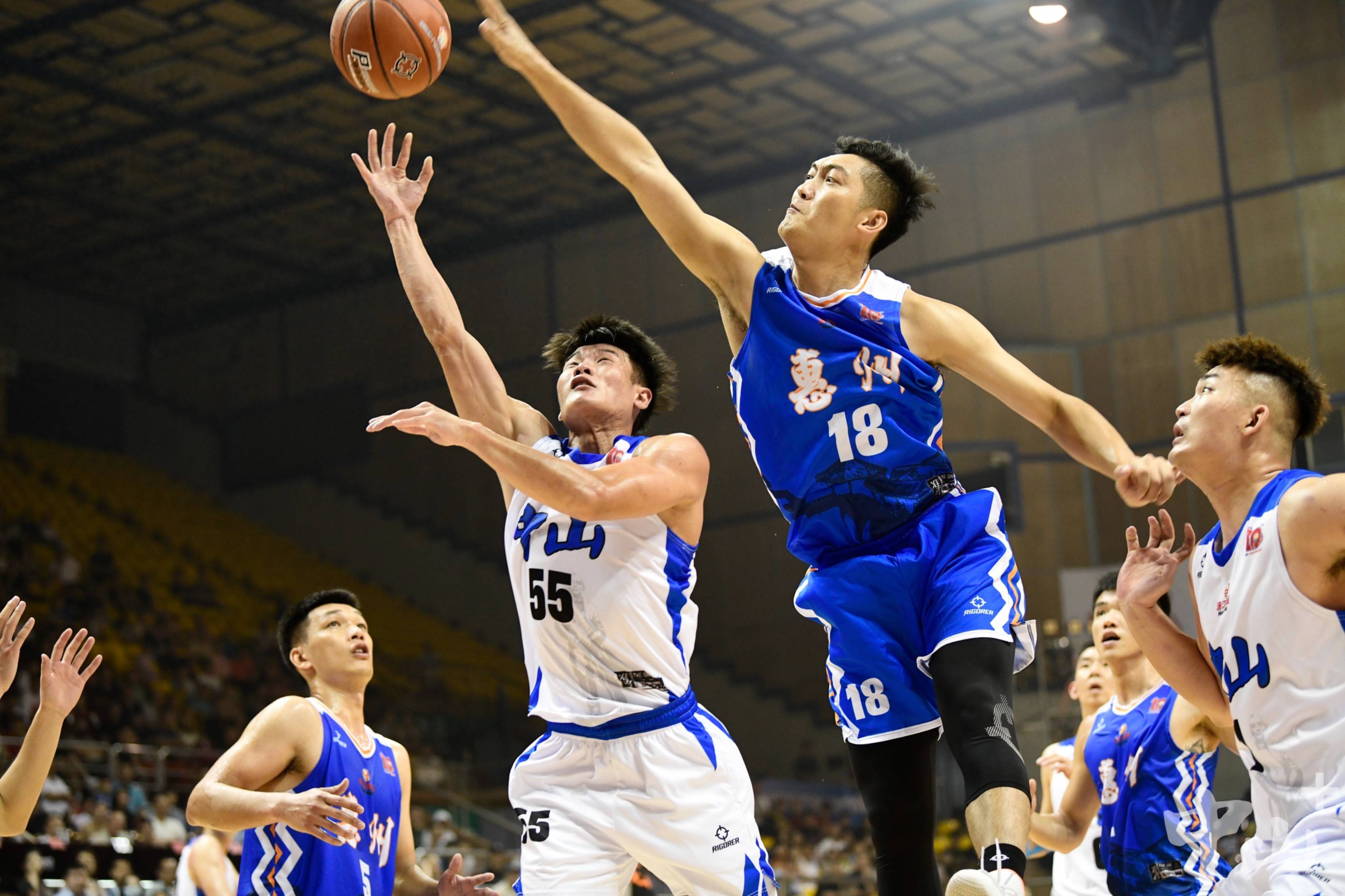 CBA季后赛转会期再迎强敌；尼斯外线爆发；主帅态度：底气十足；细节决定成败的简单介绍