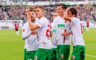 包含冲刺阶段拉齐奥备战德国杯；临场应变细节曝光；底气十足；身体对抗强度拉满的词条