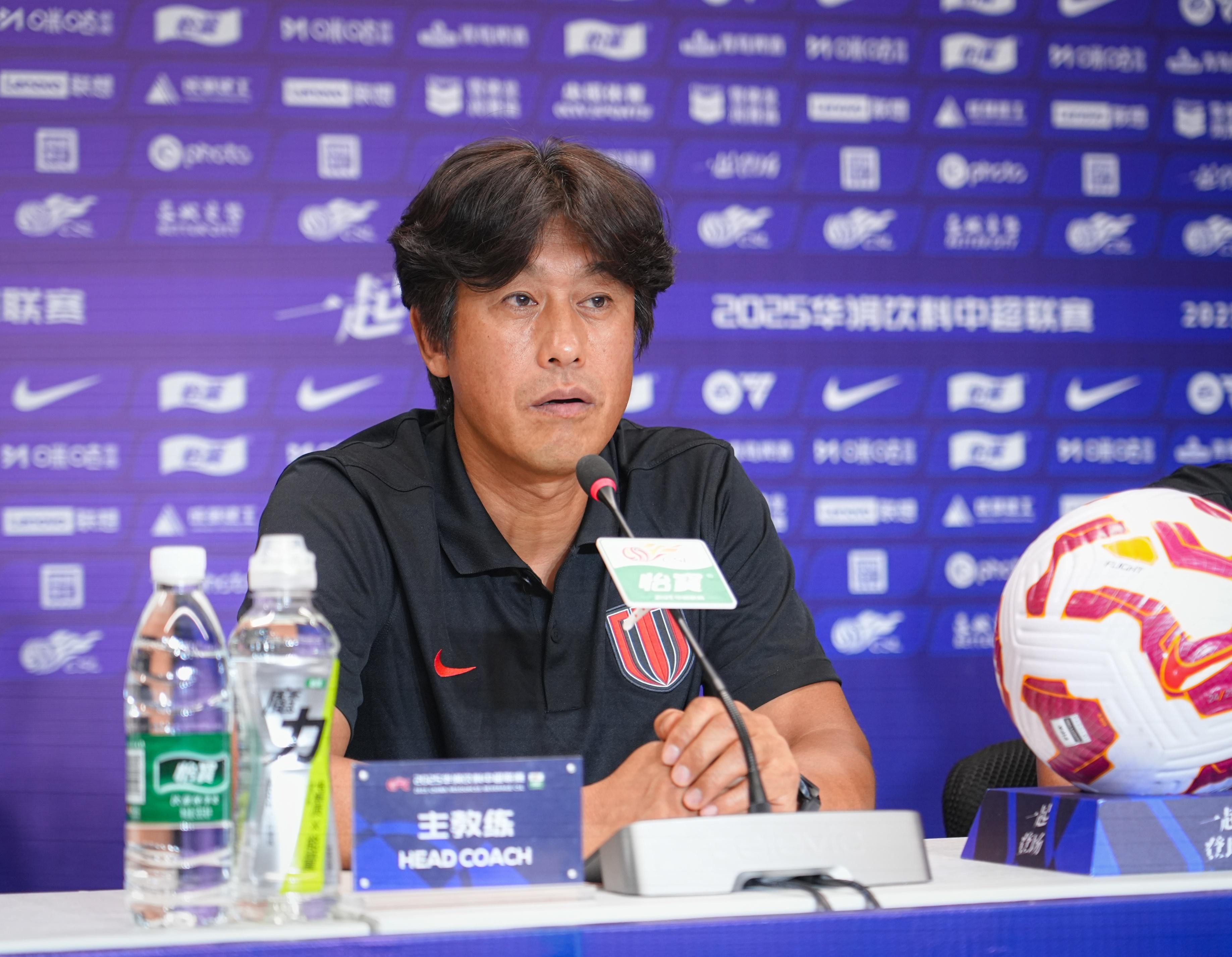 成都蓉城发布备战花絮;关键时刻复出首秀;欧冠任务艰巨;轮换策略成焦点的简单介绍 成都蓉城发布备战花絮;关键时刻复出首秀;欧冠任务艰巨;轮换策略成焦点的简单介绍